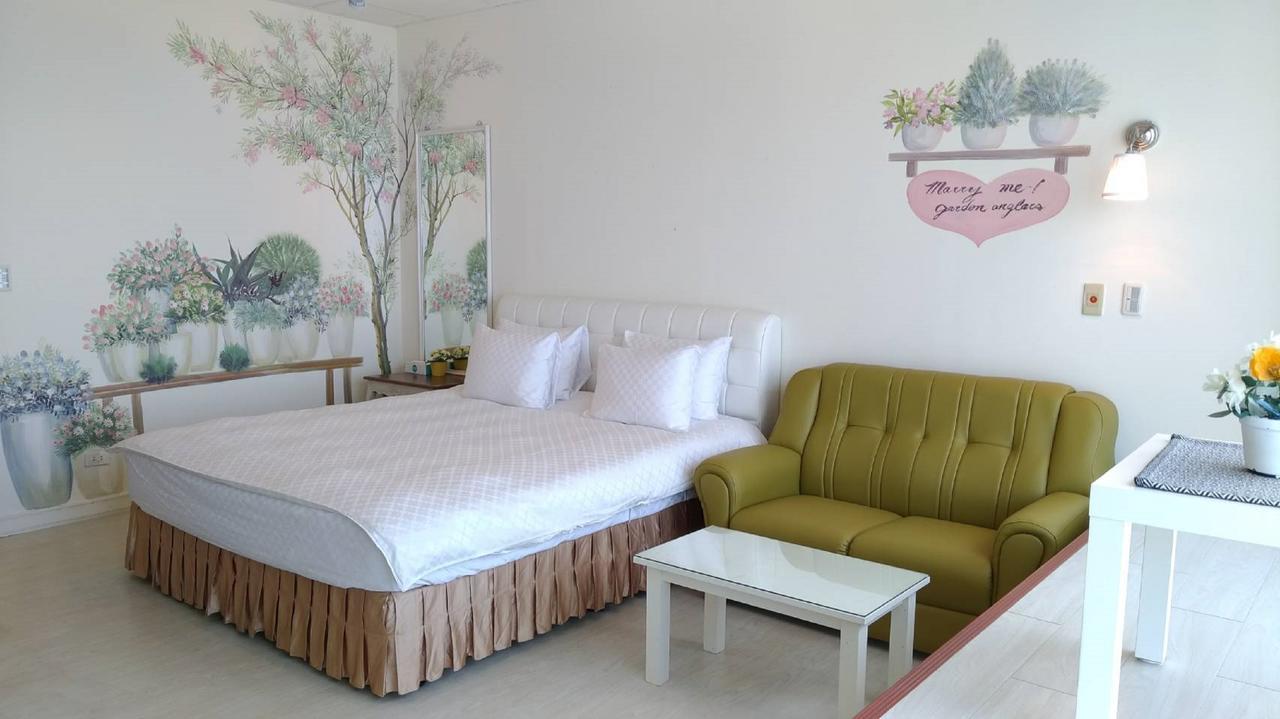 85 Eagle Hotel Kaohsziung Kültér fotó