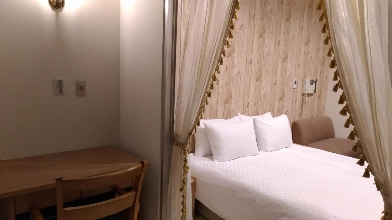85 Eagle Hotel Kaohsziung Kültér fotó