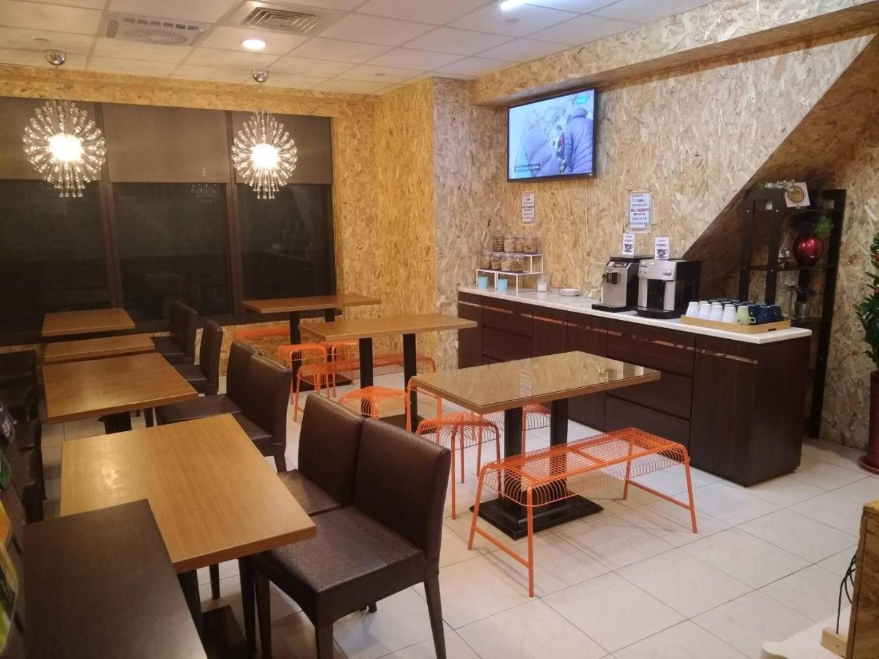 85 Eagle Hotel Kaohsziung Kültér fotó